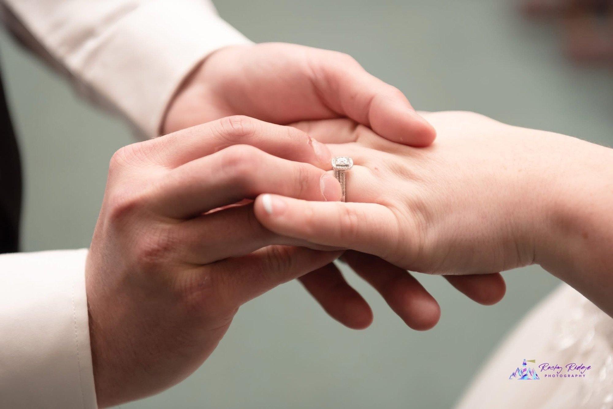 carousel-hero-element image-18