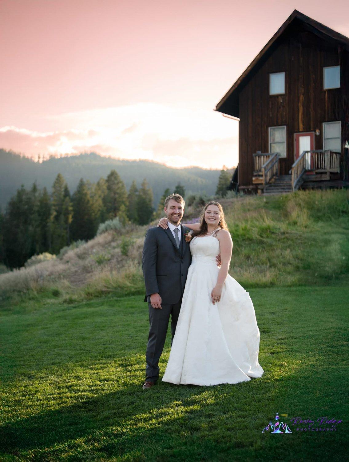 carousel-hero-element image-4