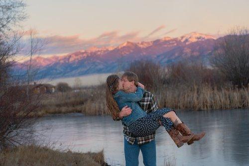 mobile - carousel-hero-element image-0