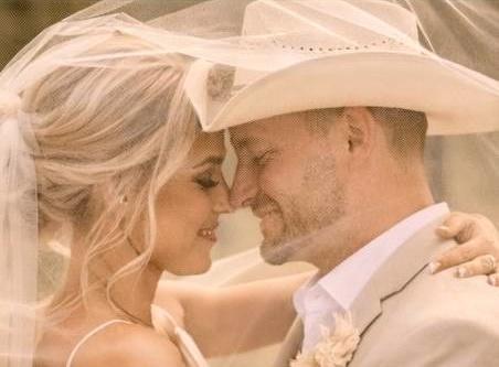 Bright Summer Ranch Wedding at Summer Star Ranch in Helena, Montana