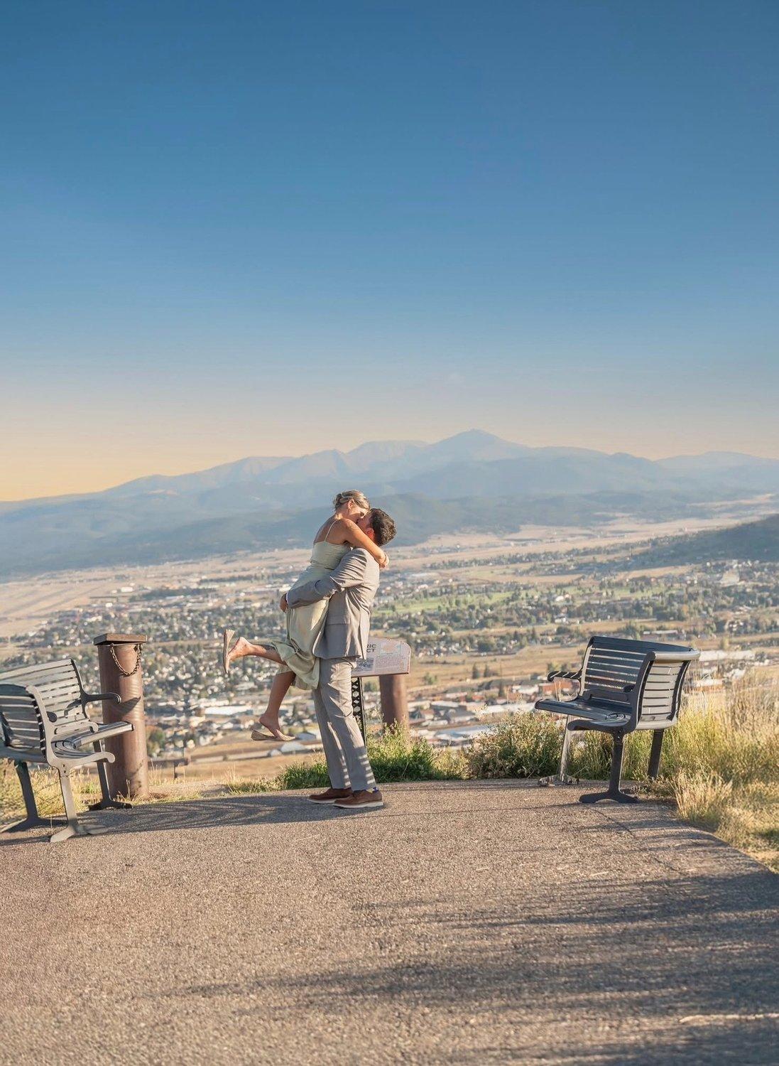 carousel-hero-element image-4