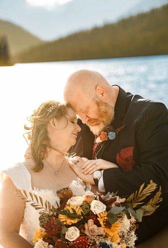 mobile - carousel-hero-element image-1